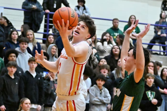 a Putnam North Eugene 5A Oregon boys basketball quarterfinal 2024 Leon Neuschwander 9